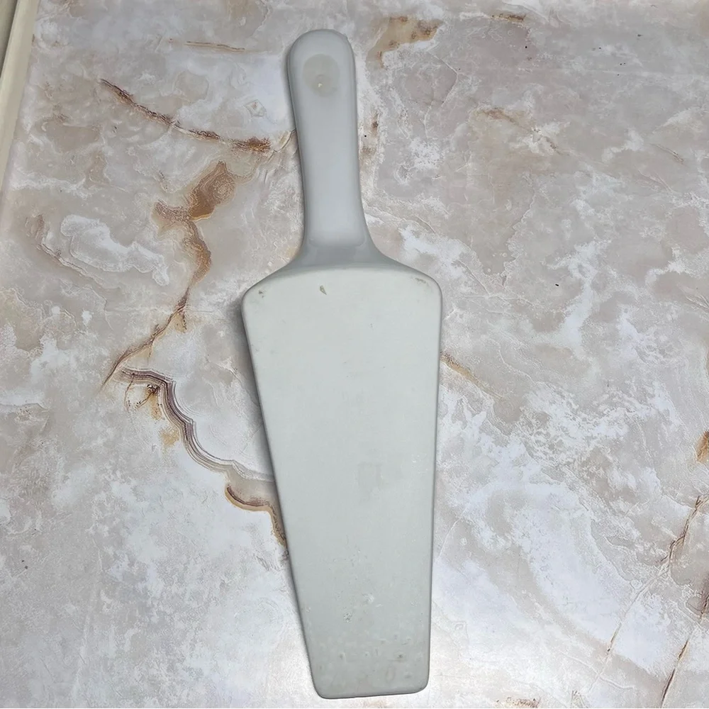 White Ceramic Cake/Dessert Server Christmas Tree & Holly Design 9.75 Inches Long